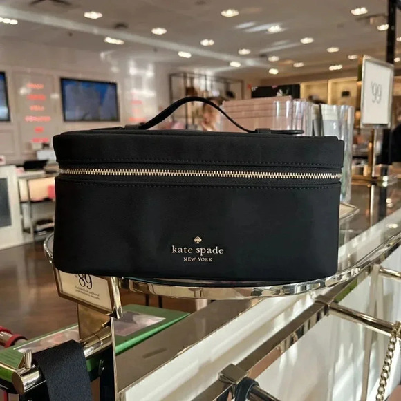 Kate Spade Chelsea Travel Cosmetic Case KC635-BLK - Picture 1 of 9